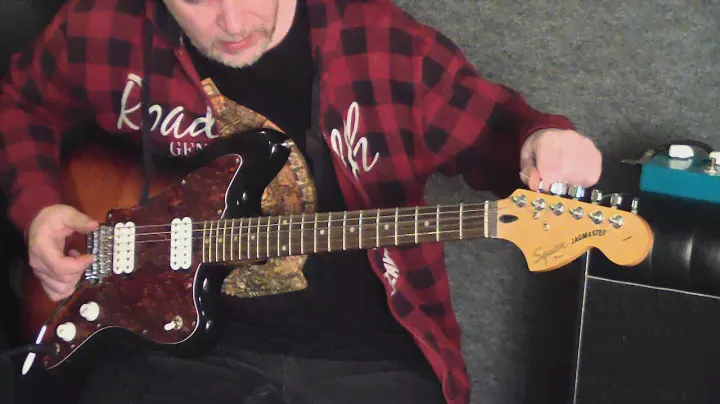 Струнодер 2.0 - Squier Jagmaster & HBE Retrocompressor