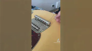 The weirdest guitar I’ve set up (Squier Mustang)