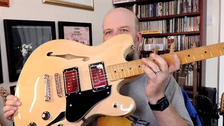 Alan Harwood Guitar Collection 10   Squier Classic Vibe Starcaster in Natural
