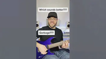 Fender VS SQUIER