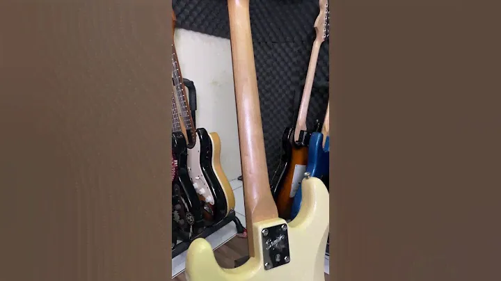 Squier Stratocaster Bullet Series Olympic White | Preview