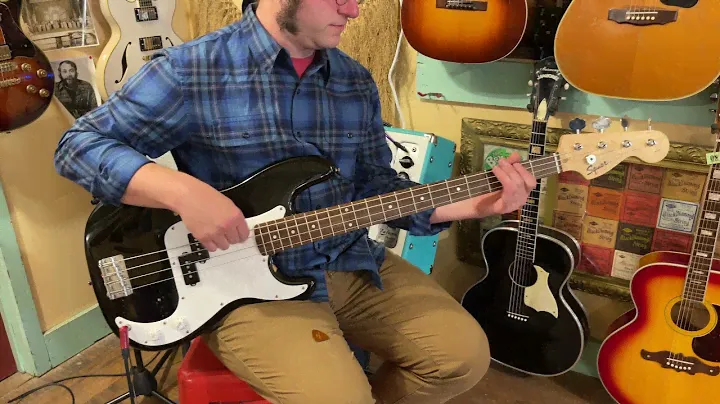 2001 Squier Affinity P-Bass electric bass guitar