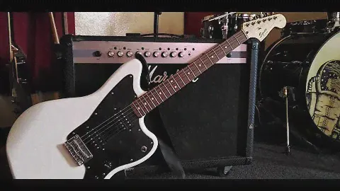 Squier affinity Jazzmaster HH! Una silueta icónica con un gran sonido! (review español)