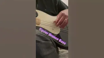 2007 Squier Bronco Bass