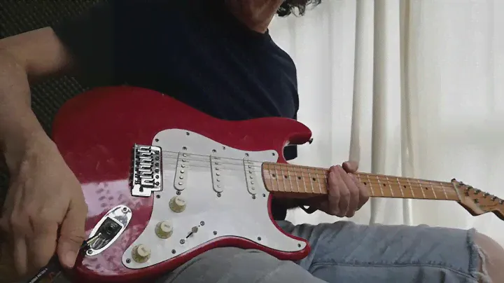 Red Cherry Squier II Made in Korea E9 Series