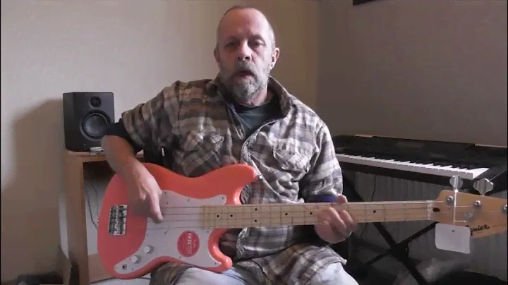 Squier Sonic Bronco Bass MN Pt - 1 Unboxing and Close Up