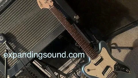 Fender Squier Paranormal Super Sonic guitar - Checking it out and having some fun.