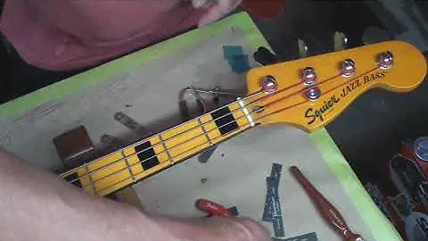 Squier by Fender Jazz Bass Made in Indonesia