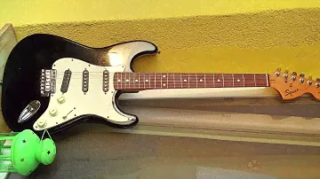 SQUIER FENDER STRATOCASTER AFFINITY 1998